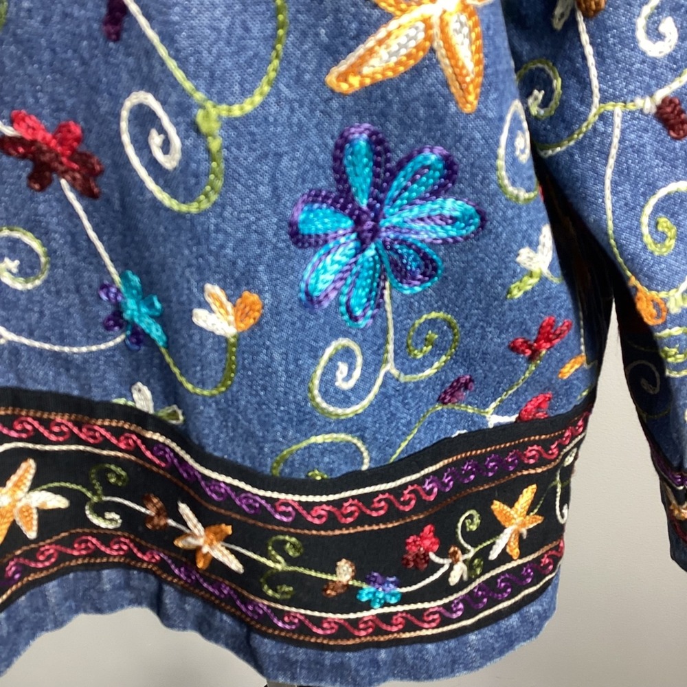 Denim Embroidered Flowers Jean Shirt Jacket Womens Size 1X Button Up Multicolor - Picture 4 of 14